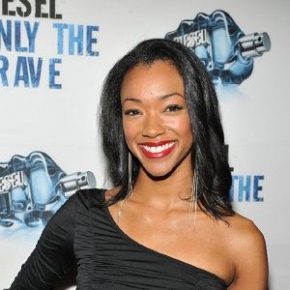 Sonequa Martin-Green Age, Net Worth, Relationship, Movies, Wiki