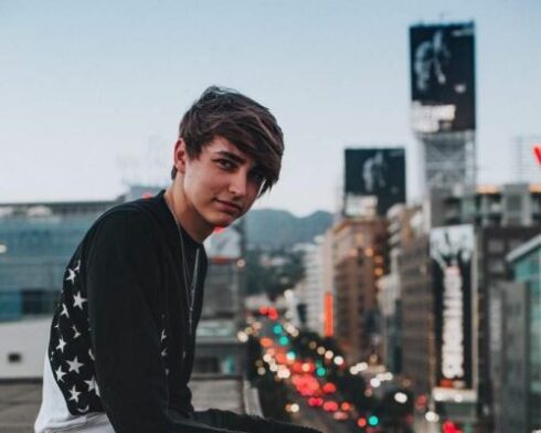 Colby Brock Bio, Affair, Single, Net Worth, Ethnicity, Salary, Height