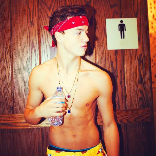 Taylor caniff website