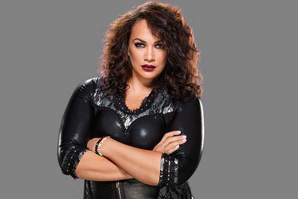 Wwe Star Nia Jax Posts Swimsuit Selfie For Empowering Body