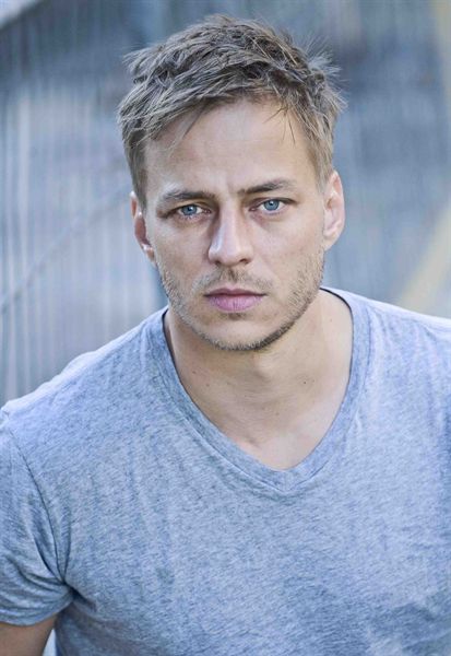 “Game of Thrones” actor Tom Wlaschiha Secretly Married With A Wife ...