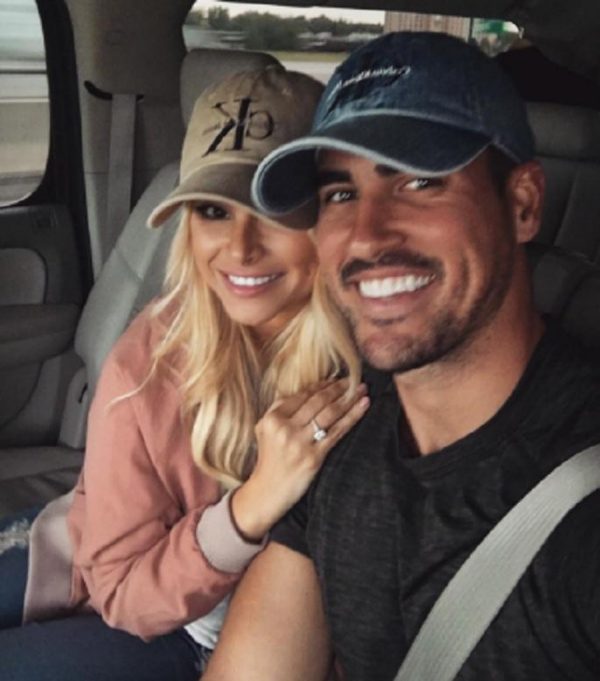 Amanda Stanton split her way with her exfiancee Josh Murray; Says “We