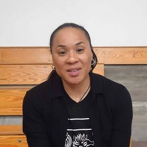 Dawn Staley Husband, Salary, Net Worth, Son, Age, Height, Ethnicity, Teams  Coached, Teams Played For, College - ABTC