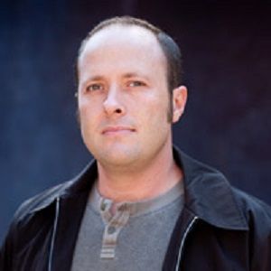 Jay Asher Biography - Affair, Married, Wife, Ethnicity 