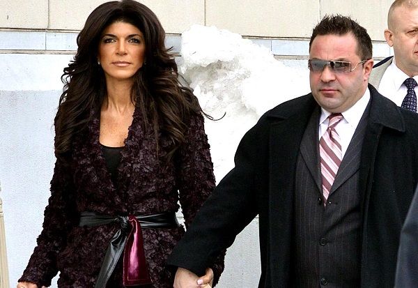 Rhonjs Teresa Giudice And Joe Giudice Split After 20 Years Of Marriage Are They Thinking About 