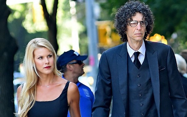 Married husband and wife: Howard Stern and Beth Ostrosky