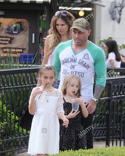 Joe Rogan, Jessica and their children, both daughters (happy family)