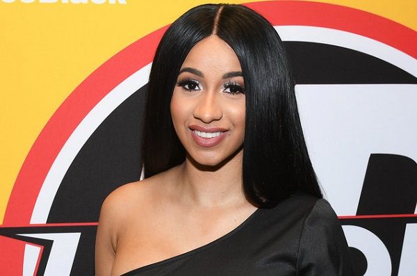 Some Facts About The Rapper Cardi B You Probably Don’t Know About!! Reached To The Top 10 With Her First Try Debut Single American rapper Cardi B