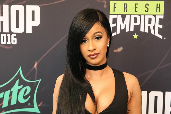 Some Facts About The Rapper Cardi B You Probably Don’t Know About!! Reached To The Top 10 With Her First Try Debut Single Source: In Touch Weekly (Cardi B)
