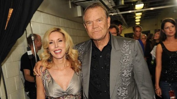 Kimberly Woolen Wife Of Glen Campbell Here Are Details About Her Relationship With Her Husband