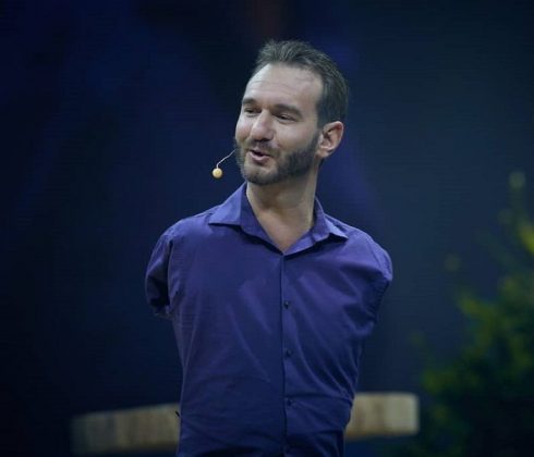 Nick Vujicic Photo Married Biography