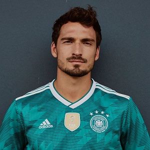 Mats Hummels Bio Affair Married Wife Net Worth Ethnicity Salary Age Nationality Height Soccer Player