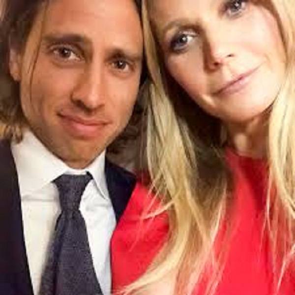 Gwyneth Paltrow and Brad Falchuk are to wed today! They had a rehearsal dinner party at Jerry Seinfeld’s house!