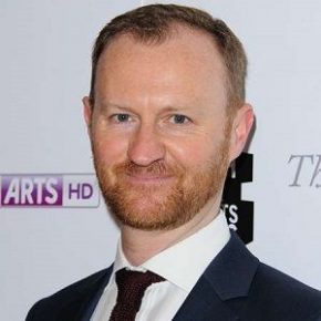 Mark Gatiss Bio, Married, Wife, Net Worth, Ethnicity, Salary, Height