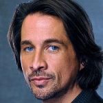 Michael Easton Bio, Affair, Married, Wife, Net Worth, Salary, Age, Height