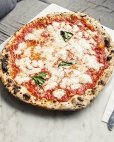 Neapolitan legendary pizza house L’Antica Pizzeria da Michele opens on 9 May 2019 in Hollywood!
