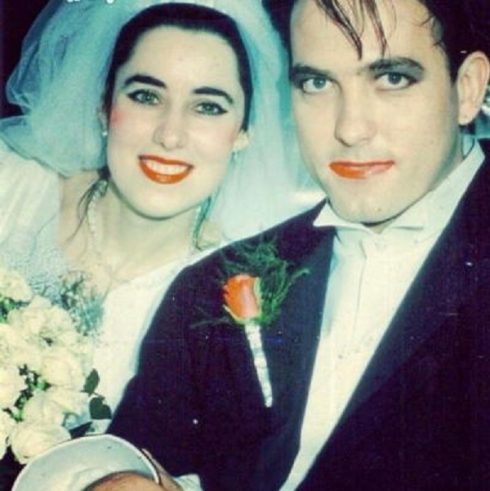 The pillar of musician Robert Smith’s life, his wife Mary Poole! – Married Biography