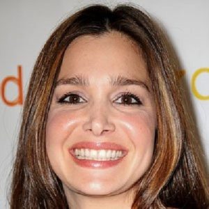 Gina Philips Bio, Affair, Ethnicity, Age, Height, Married, Husband, Net ...