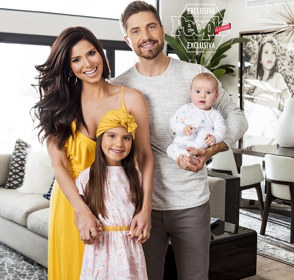 Roselyn Sánchez and Eric Winter's fairy tale love story