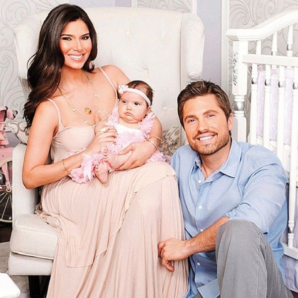 Roselyn Sánchez and Eric Winter's fairy tale love story