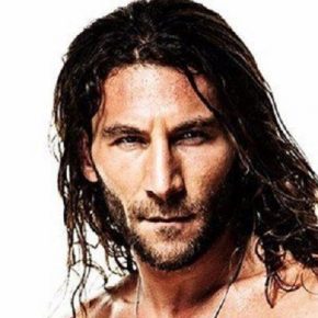 Zach McGowan Bio, Married, Wife, Net Worth, Salary, Ethnicity