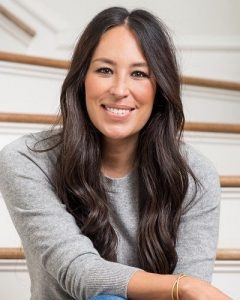 Joanna Gaines Ethnicity, Net Worth, Age, Husband, Height, Bio