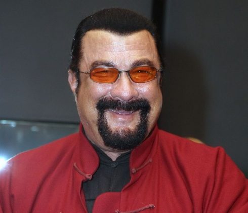 Steven Seagal smile – Married Biography