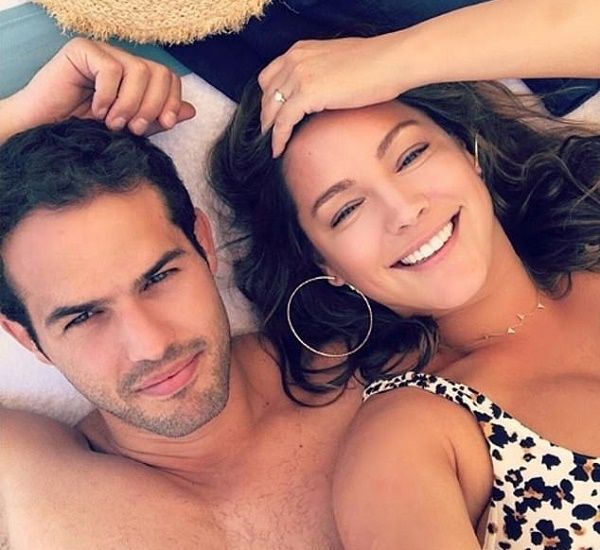 Kelly Brook on vacation with boyfriend Jeremy and rocking her evergreen ...