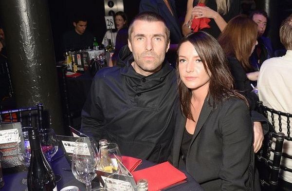 Liam Gallagher To Finally Wed His Long Time Girlfriend Debbie Gwyther Find Out About The Past Scandalous Relationships Of The Singer And His Relation With Brother Noel Married Biography