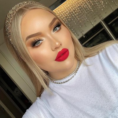 Nikkie De Jager Bio Affair In Relation Net Worth Ethnicity Age Nationality Height Youtuber Makeup Artist