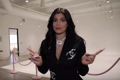The ‘Rise and Shine’ Tik Tok meme of Kylie Jenner went viral and now ...