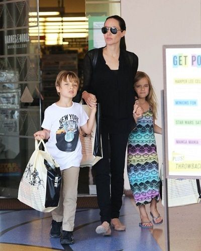 Angelina Jolie spends quality time on a boat trip with her twins ...
