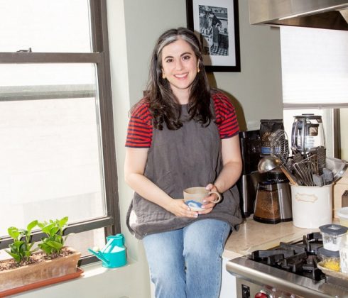 Claire saffitz for ‘ in the kitchen with claire saffitz’ – Married ...