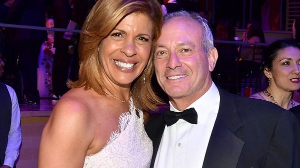 Hoda Kotb Engaged her Boyfriend from six-years, Joel Schiffman; Broke ...