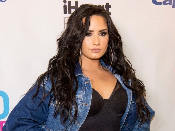 Demi Lovato Xxx Porn - Celebrities Who Battled With Depression. Now Inspires and Motivates on  Mental Health Awareness! | Age, Wiki, Bio, Net worth, Affairs, Gossip,  Family, Instagram