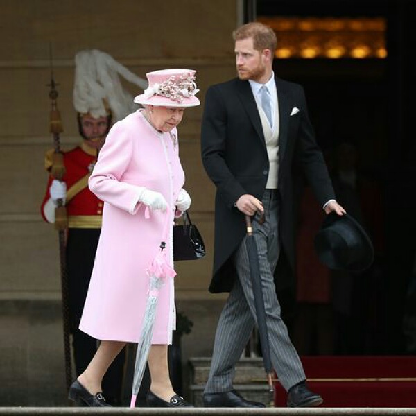 queen elizabeth harry visit