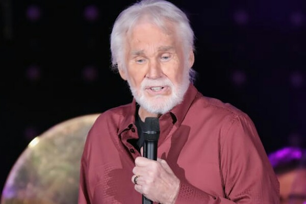 Kenny Rogers, the country singer dies at age 81! – Married Biography