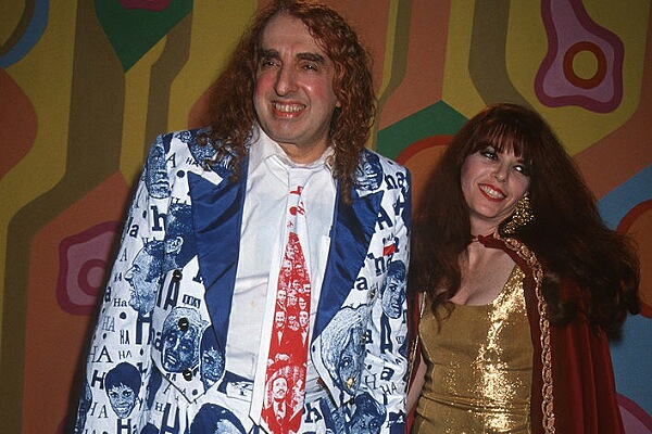 Jan Alweiss, the second wife Tiny Tim who expired in 1996 at age 64! | Flipboard