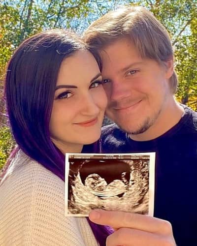 She and her husband Bobby announced that they are expecting baby ZSide. 