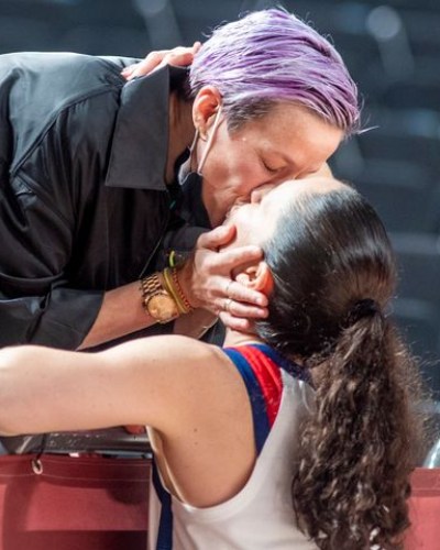 Sue Bird Kissed fiancée Megan Rapinoe to celebrate her ...