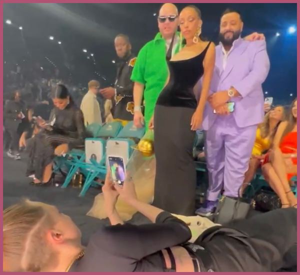 Cara Delevingne Can’t Keep her Eyes Off Meg Thee Stallion at the ...