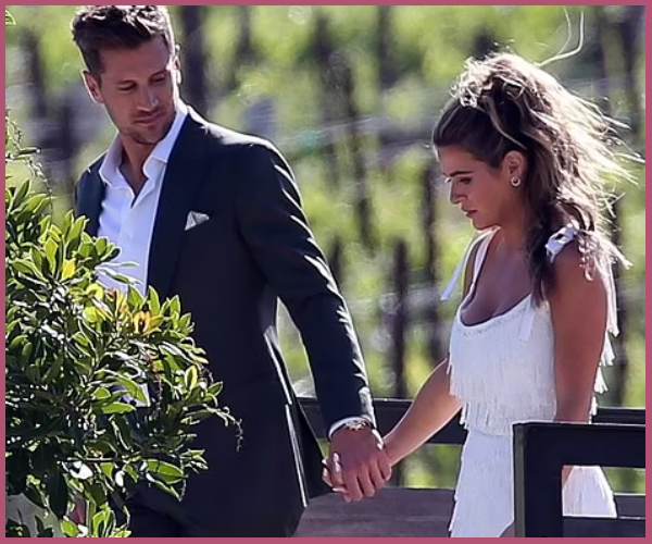 JoJo Fletcher from the Bachelorette’s Wedding Look is Criticized by ...