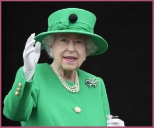 Queen Elizabeth II Surprises Everyone with her Appearance on the ...