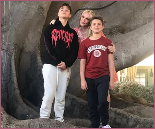 Britney Spears Reportedly Has Not Seen Her Two Sons in a Year Following ...