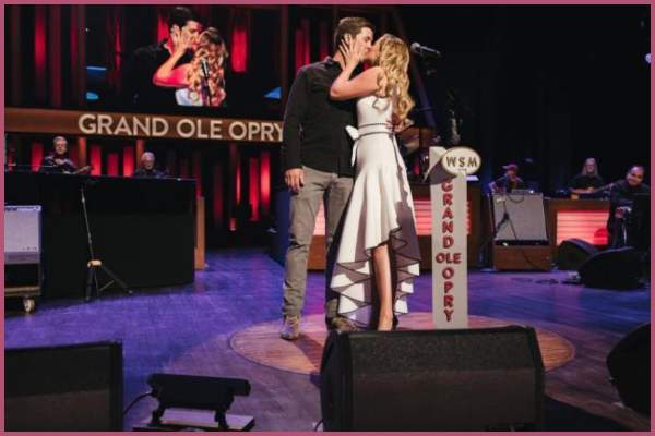 Lauren Alaina Is Engaged Meet Her Fiance Cam Arnold As Announced On Grand Ole Opry Married