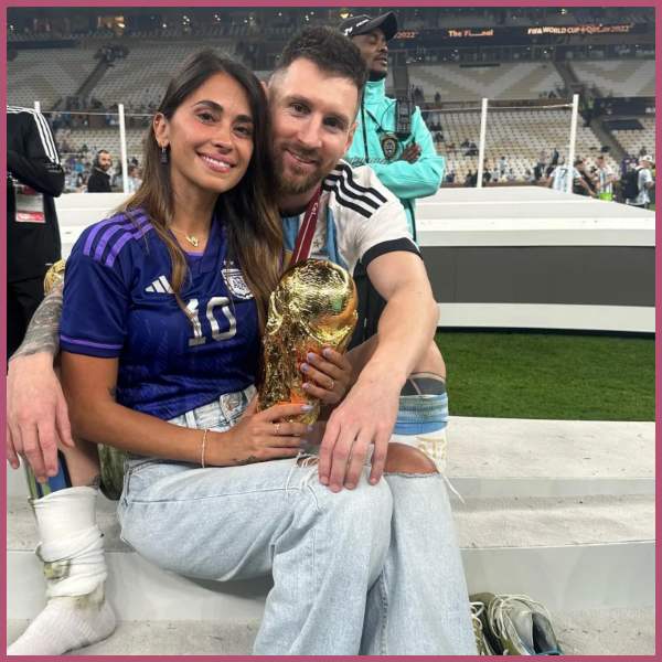 Lionel Messi is All Smiles as He Poses with His Wife and Children after ...