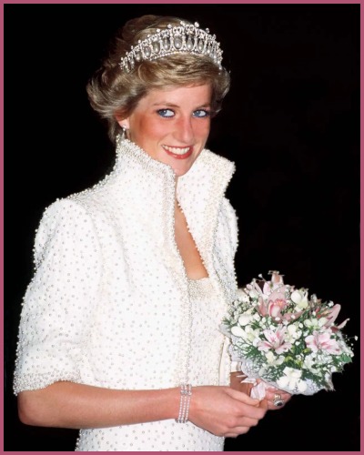 The Queen of Hearts! Princess Diana Fans Remember Her on the Day of ...