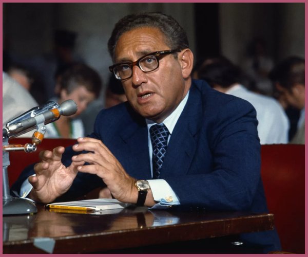 Dr Henry Kissinger Former Secretary Of State Dies At 100 Married Biography 0412