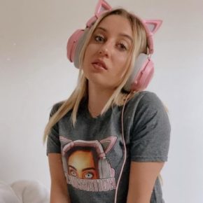 ASMR Claudy Bio, Age, Net worth, Body Measurements, Family