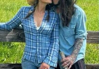 Billy Ray Cyrus is dating Elizabeth Hurley!